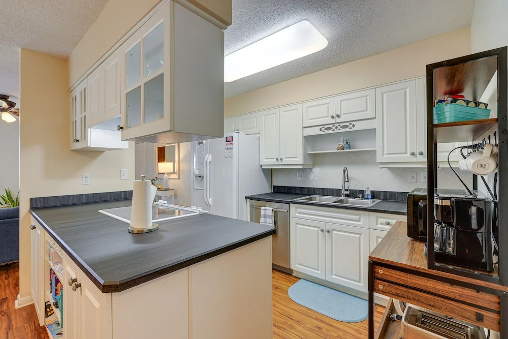 Gainesville Vacation Rental w/ Private Lanai!