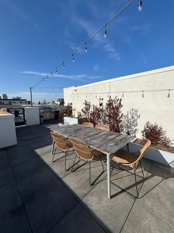 Dream Escape with great rooftop views