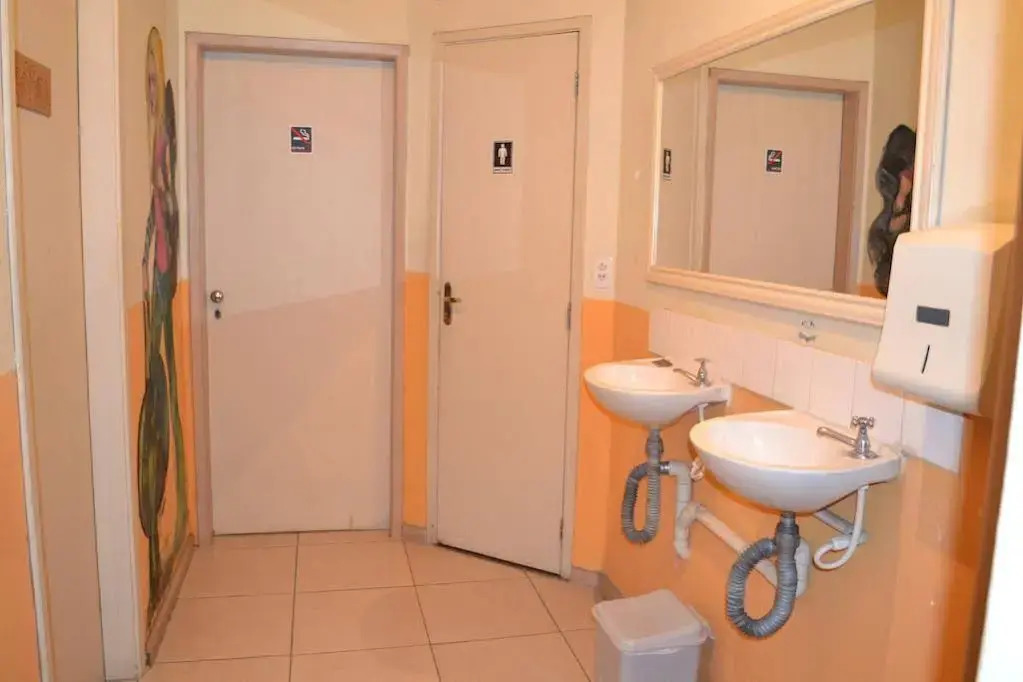 Alpha Hostel