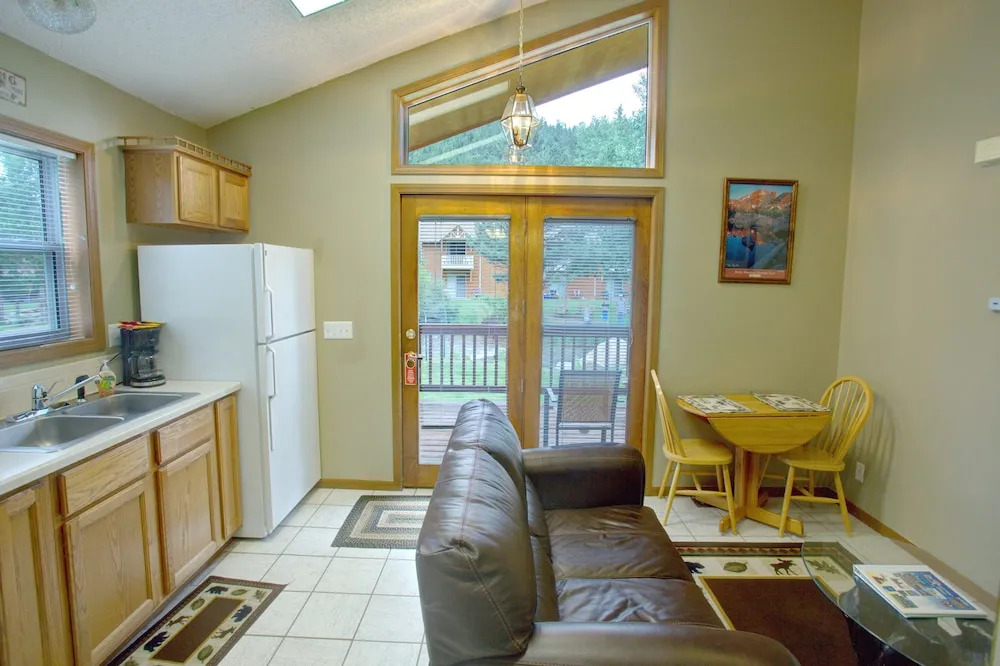 Riverview Pines