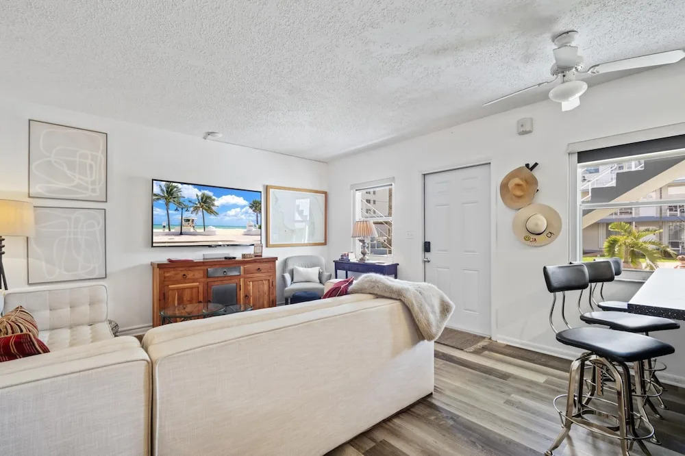 Serene Seaside Escape 1BR Bliss