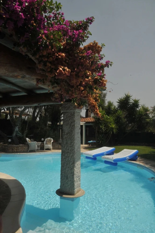 Very cozy, comfortable lanthana villa on 2 floors, independent