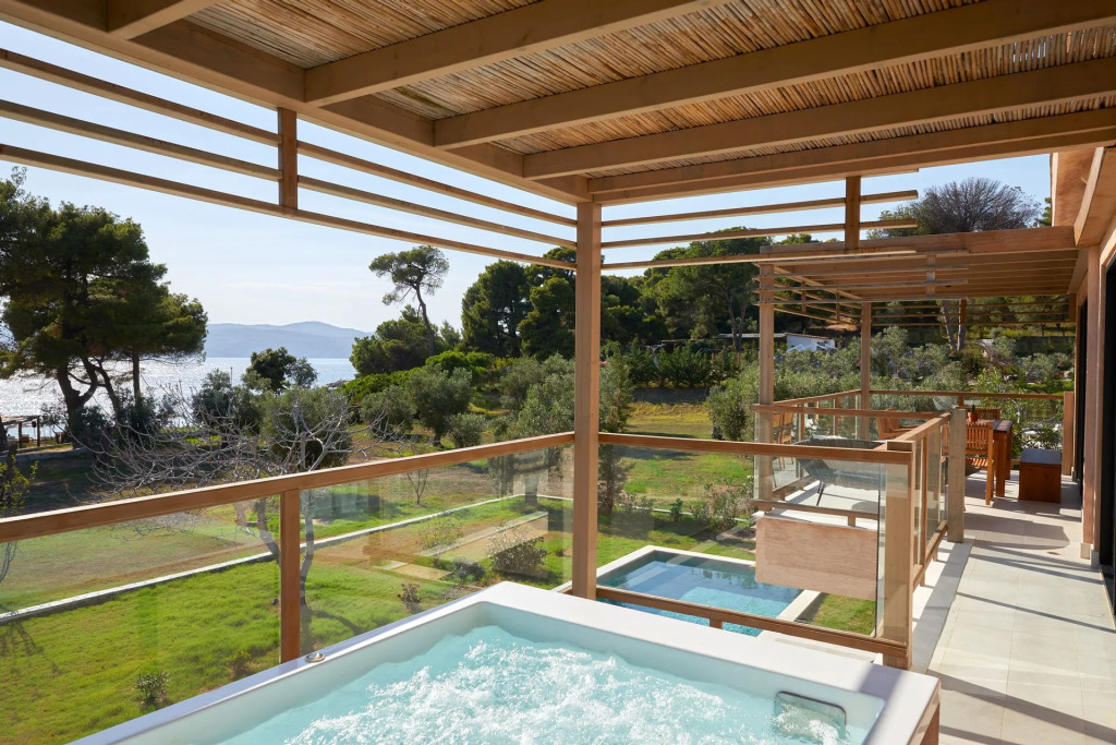 ELIVI Skiathos