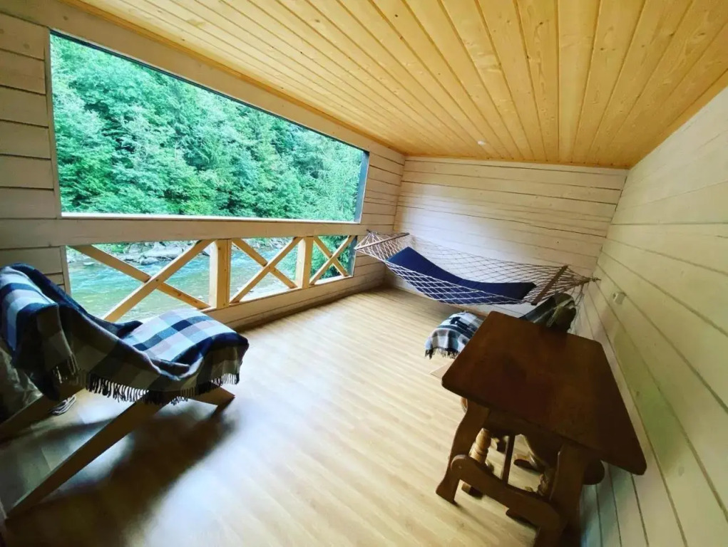 4 Mountains Hotel