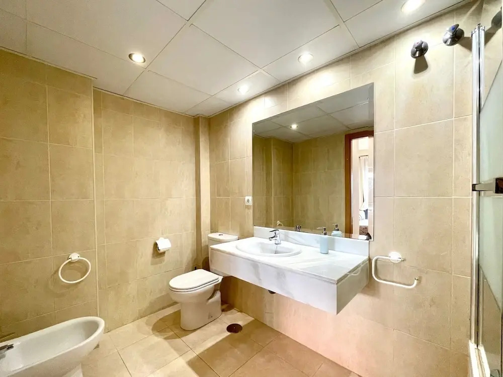 Apartment Near Beach With Pools and hot tub