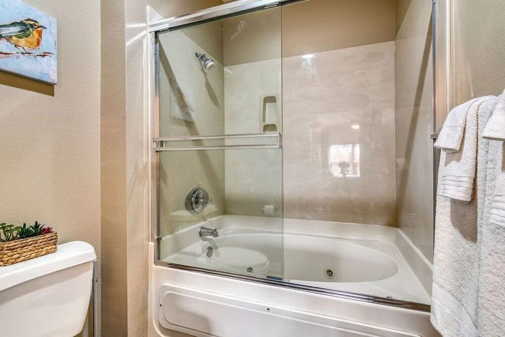 Majestic Lakeside Hideaway 2 Bedroom Condo