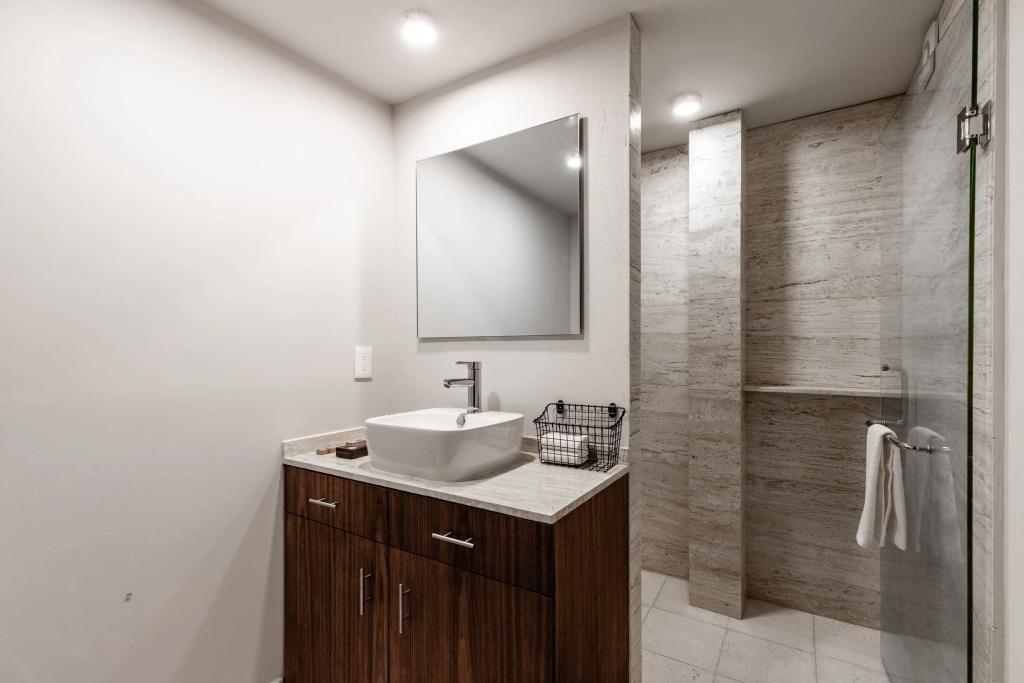 Casai Roma | 2BR | Vast Condo