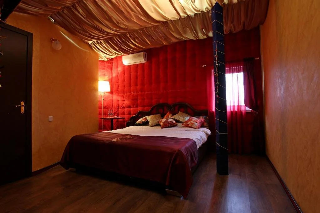 India Palace Hotel