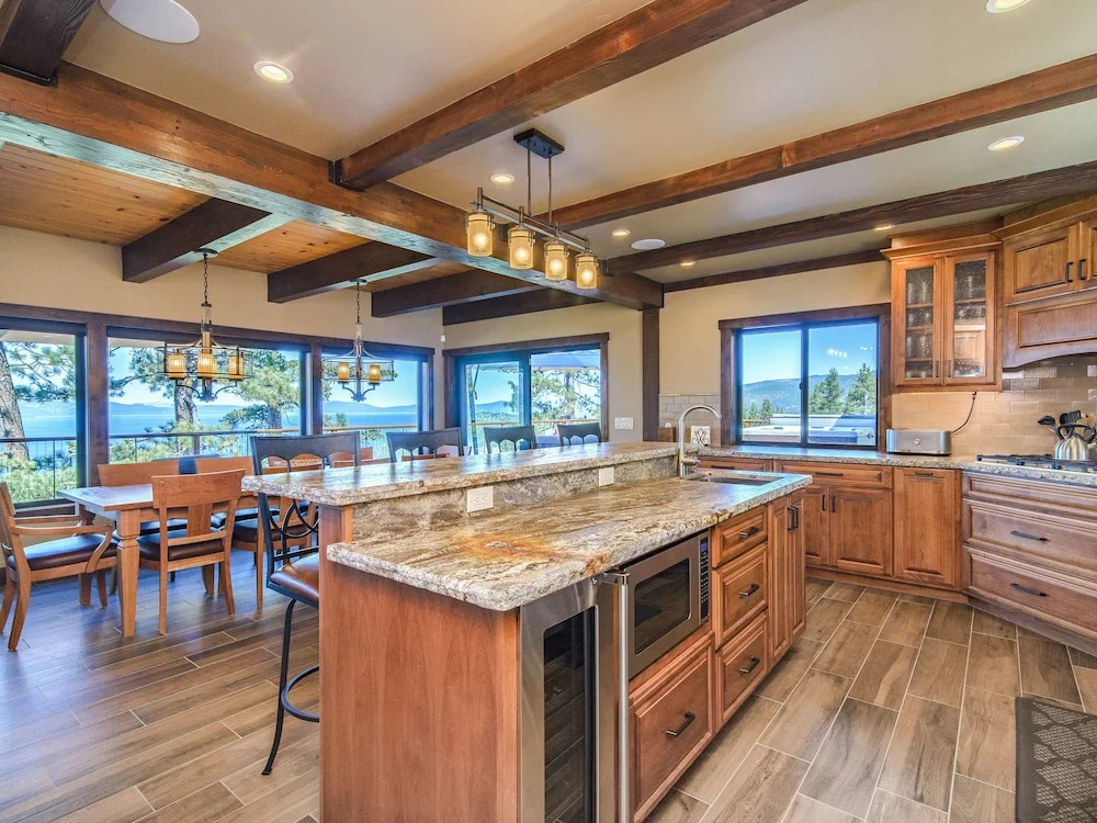 1481 Ledge Court Home 5 Bedrooms 4.5 Bathrooms Home