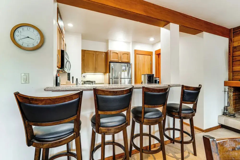 Hike, Sled & Ski! Cozy Tahoe City Condo w/ Hot Tub