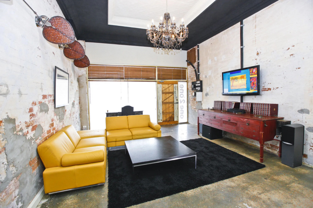 Indulge Apartments - Eighth