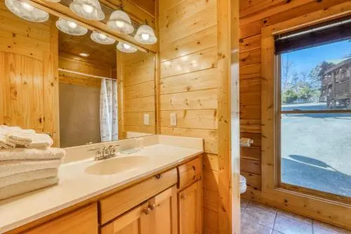 Papa Bears Cabin by RedAwning