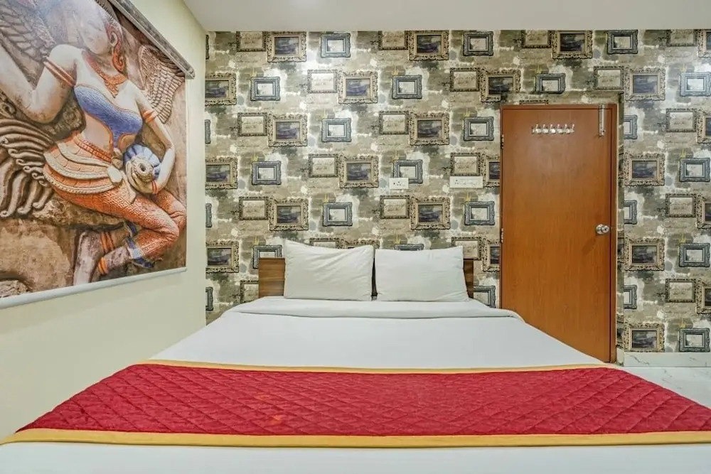 iROOMZ Hotel Mouli Grand