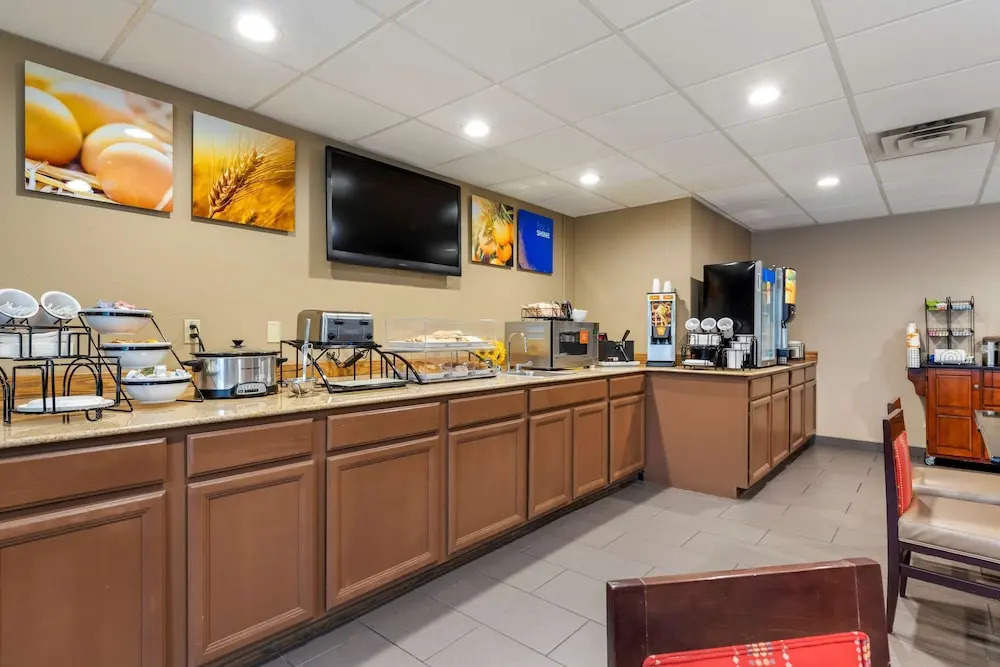 Comfort Inn & Suites