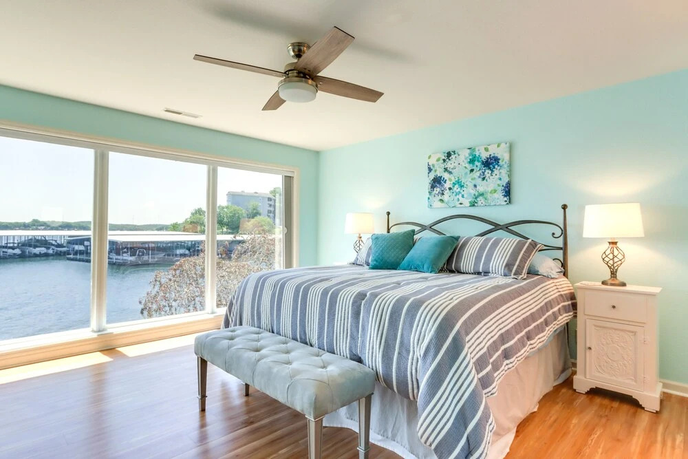 Lake Views & Screened Porch: Ozarks Getaway!