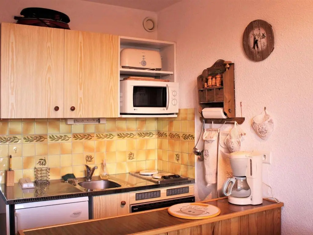 Appartement Risoul, 1 pièce, 4 personnes - FR-1-330-509