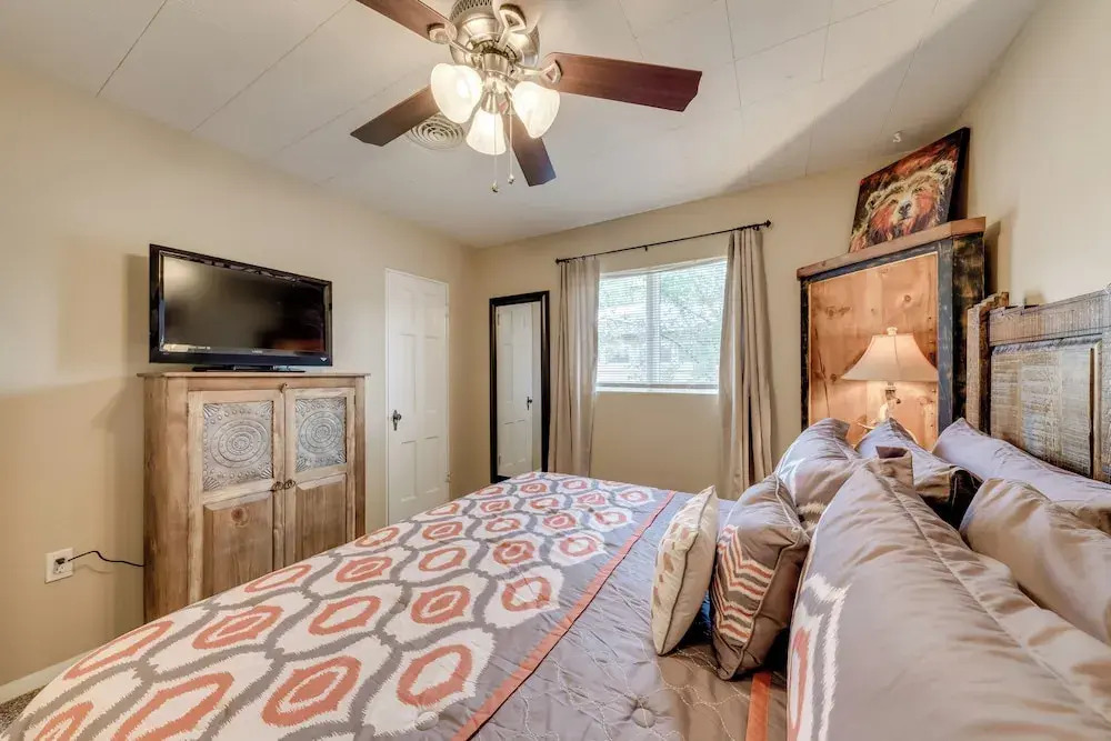Ruidoso Home w/ Patio, Walk to Restaurants!