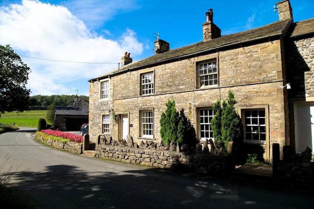 Green Grove Country House