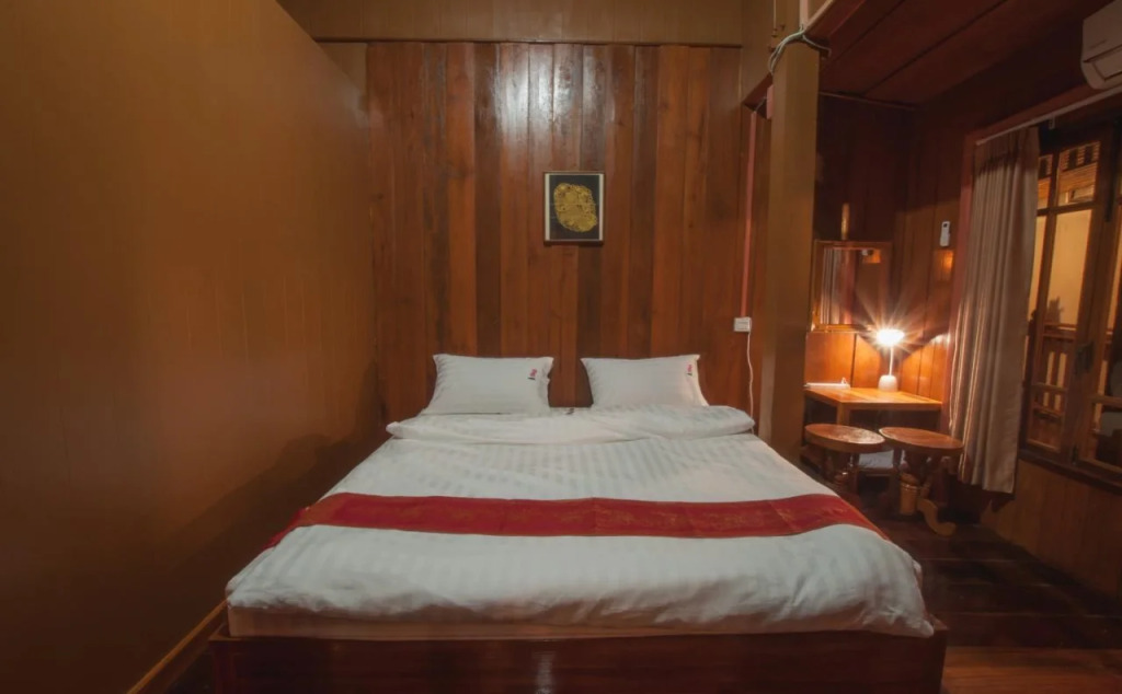 The history cafe & guesthouse