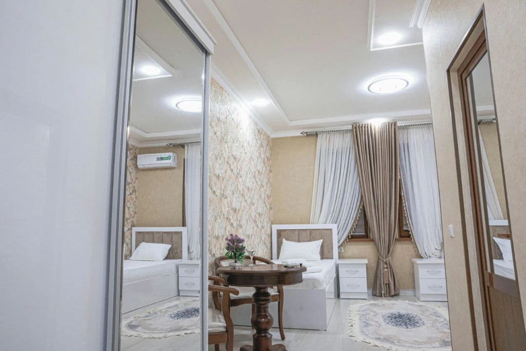 Globus Hotel