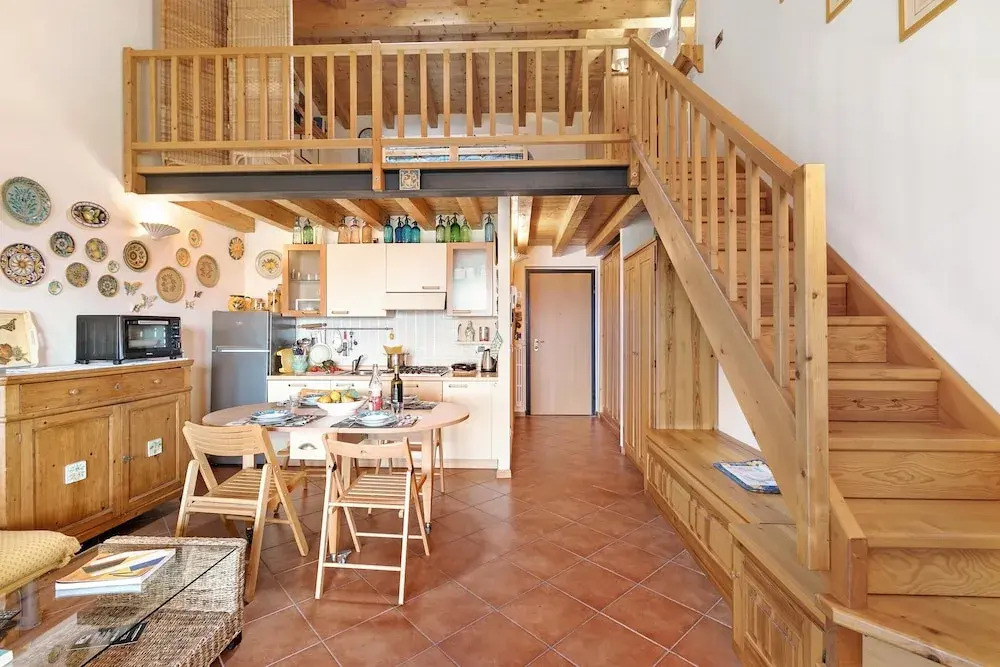 Grotten Loft in Toscolano Maderno