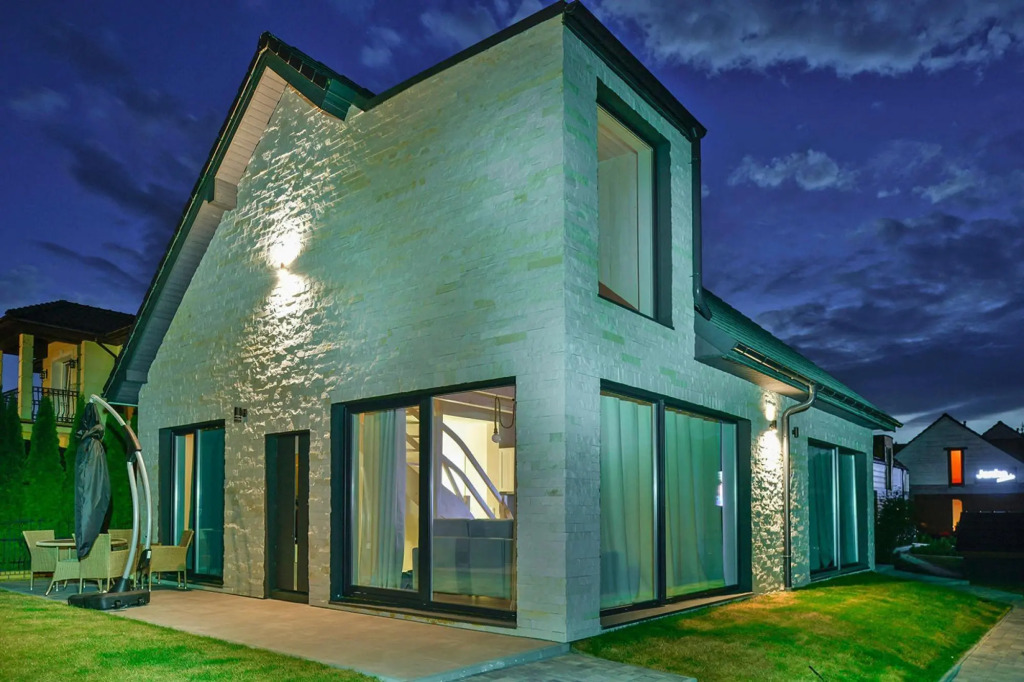 Holiday Home, Private Sauna, Close to the Beach