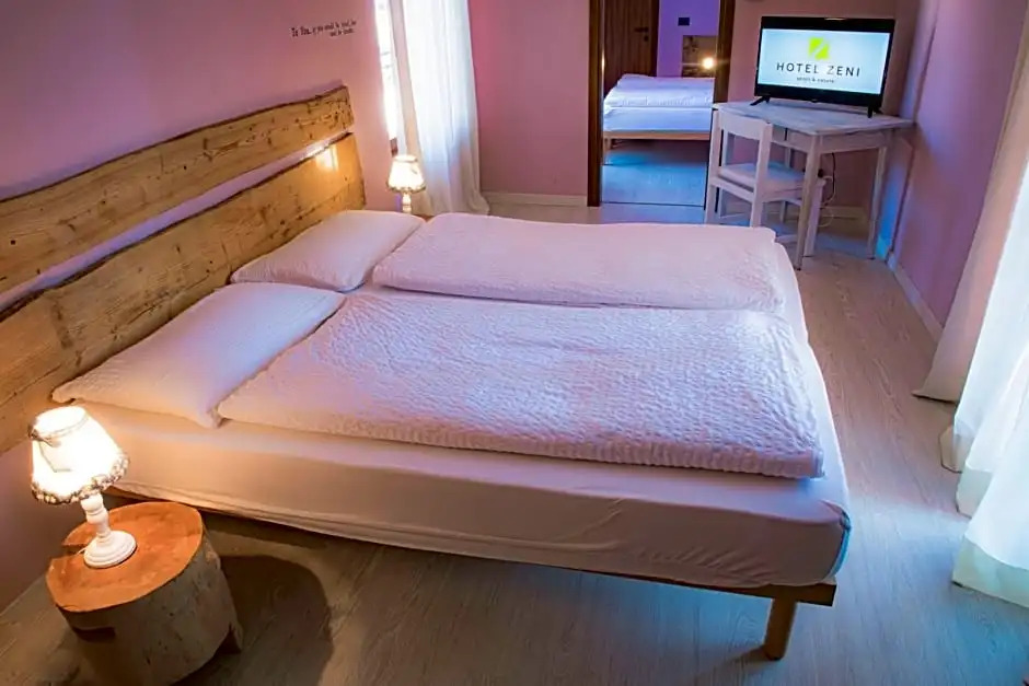 Hotel Zeni