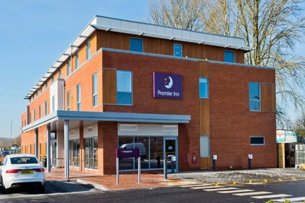 Premier Inn Salisbury South Milford