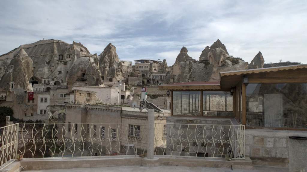 Bedrock Cave Hotel
