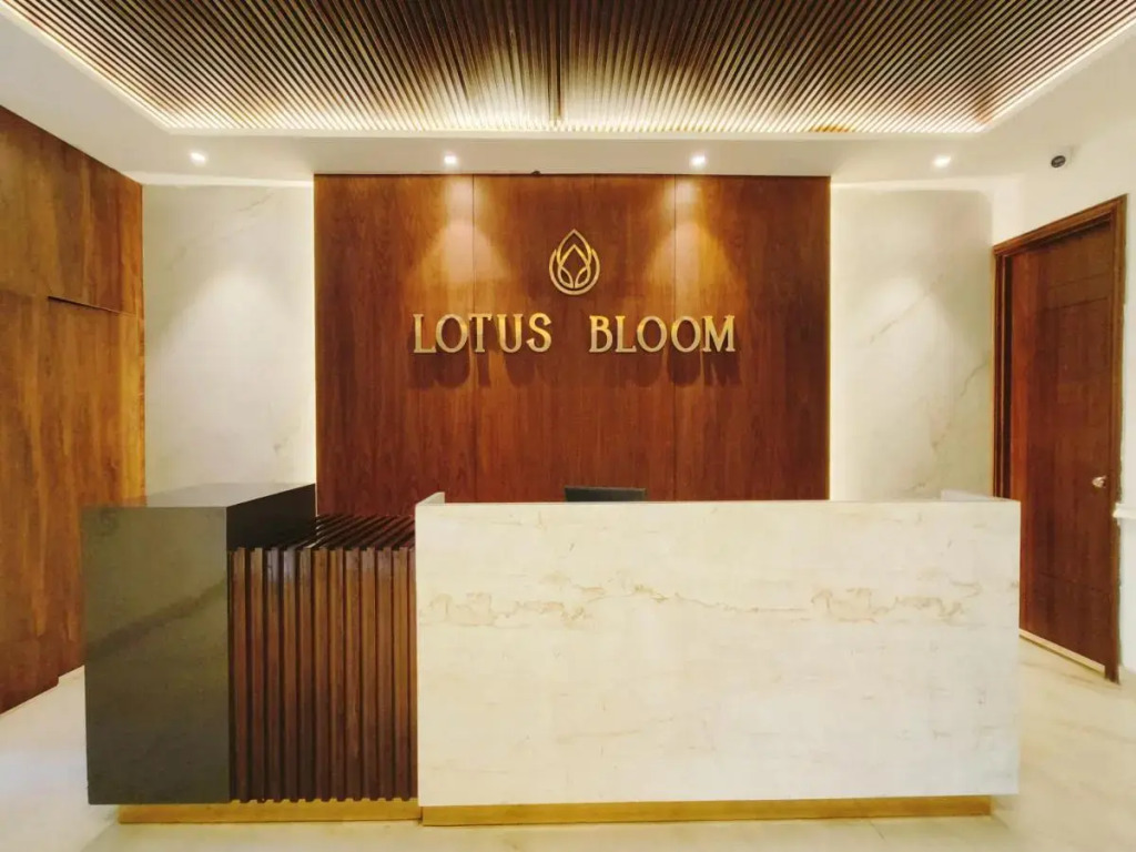 Hotel Lotus Bloom
