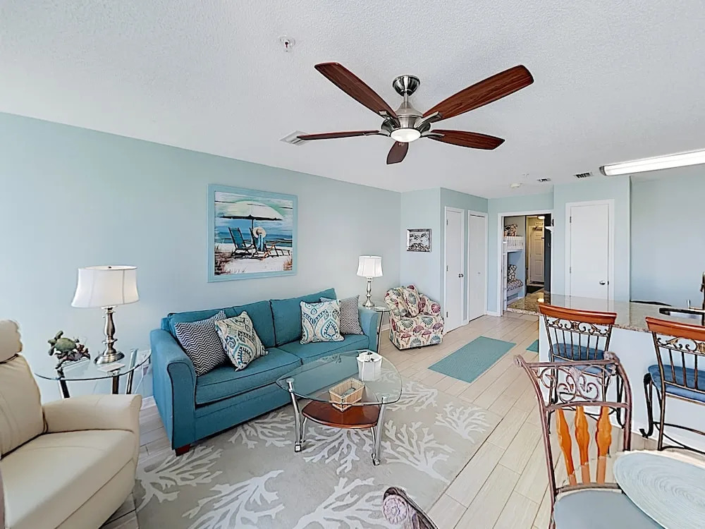 New Listing! Coastal Gem W/ Pool, 1 Block To Beach 1 Bedroom Condo