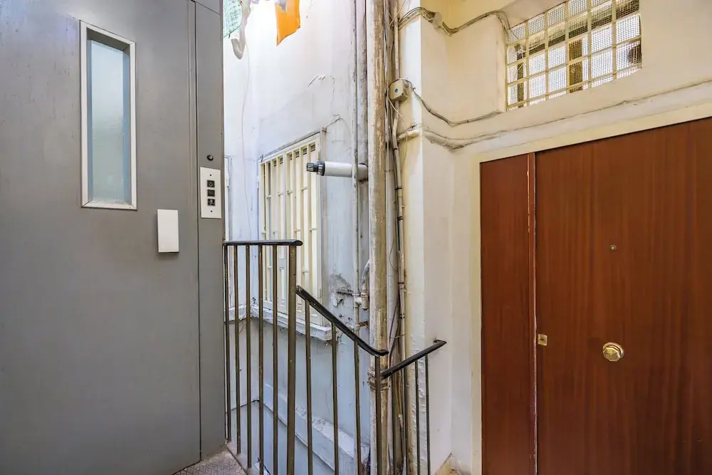 Chiaia Boutique Flat on Pedestrian Area by Napoliapartments