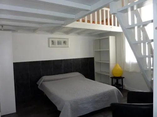 Hôtel-Résidence Le Grillon
