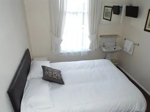 Clifton Grove Hotel