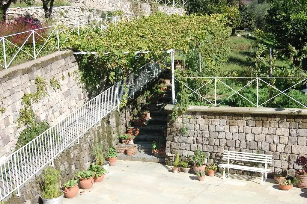 Monticelli Mansion