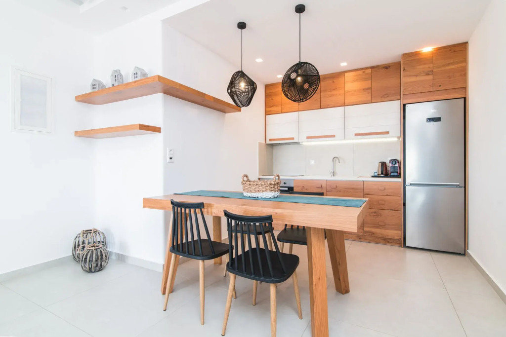 Evi Suites & Villas