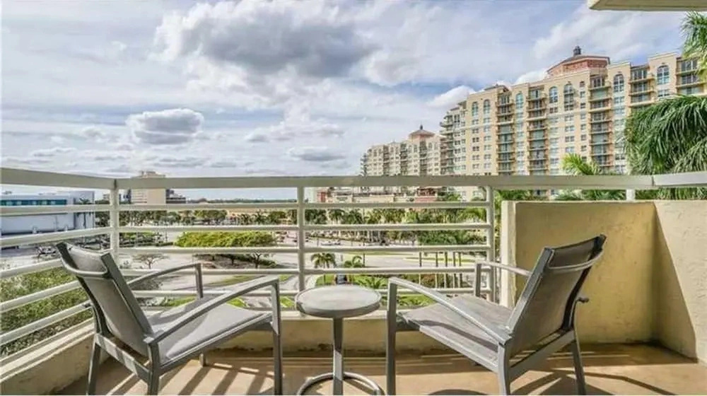 Beautiful GALLERYone Condo 1-1 5th floor
