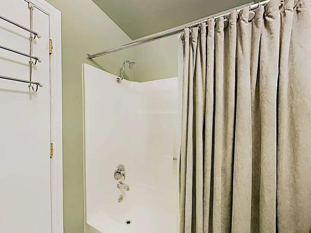 Choice Ski Haven W/ Pool & Hot Tub: Mins To Slopes 1 Bedroom Condo