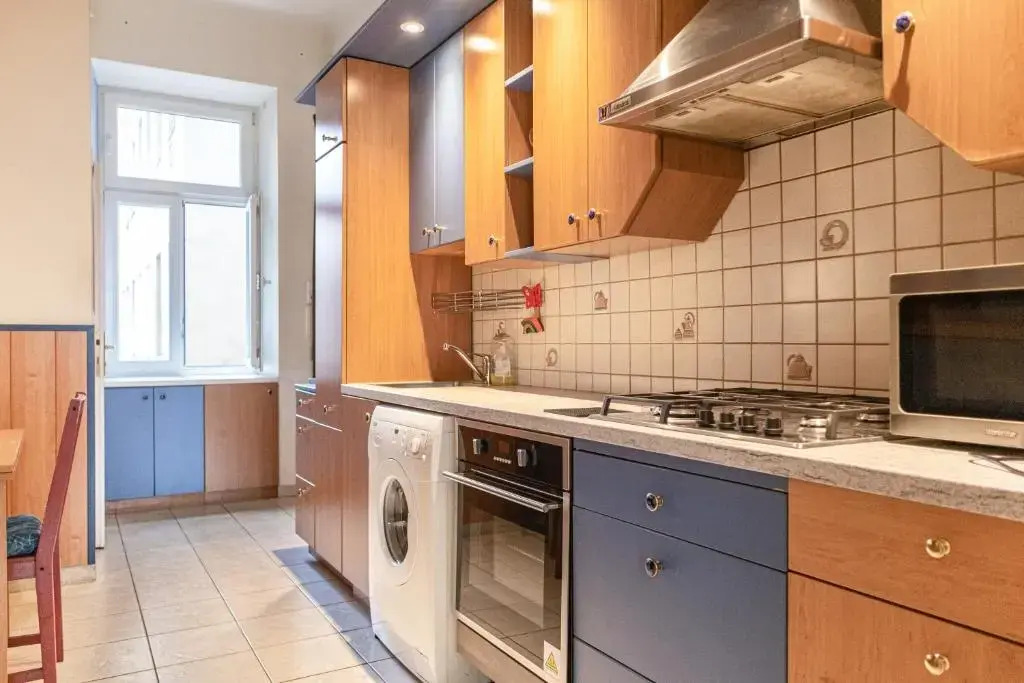Spacious 2BR Shared Apt, Ideal for Long Stays in Vienna