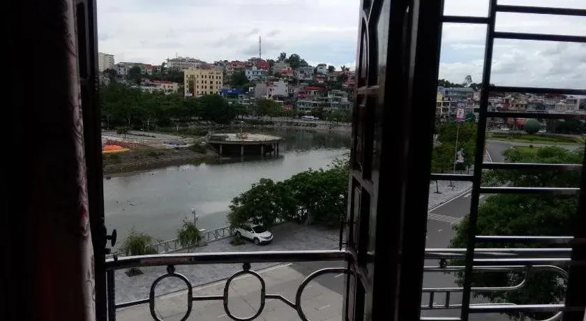 Son Ha Hotel