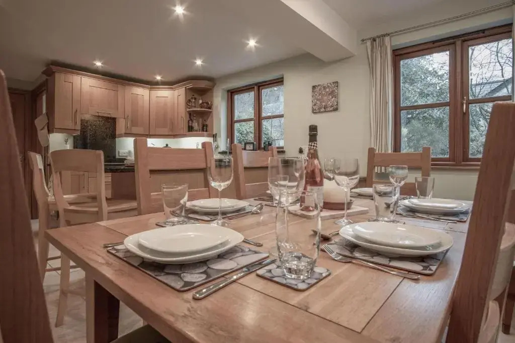 Llais Afon - 3 Bedroom Holiday Home - Fishguard