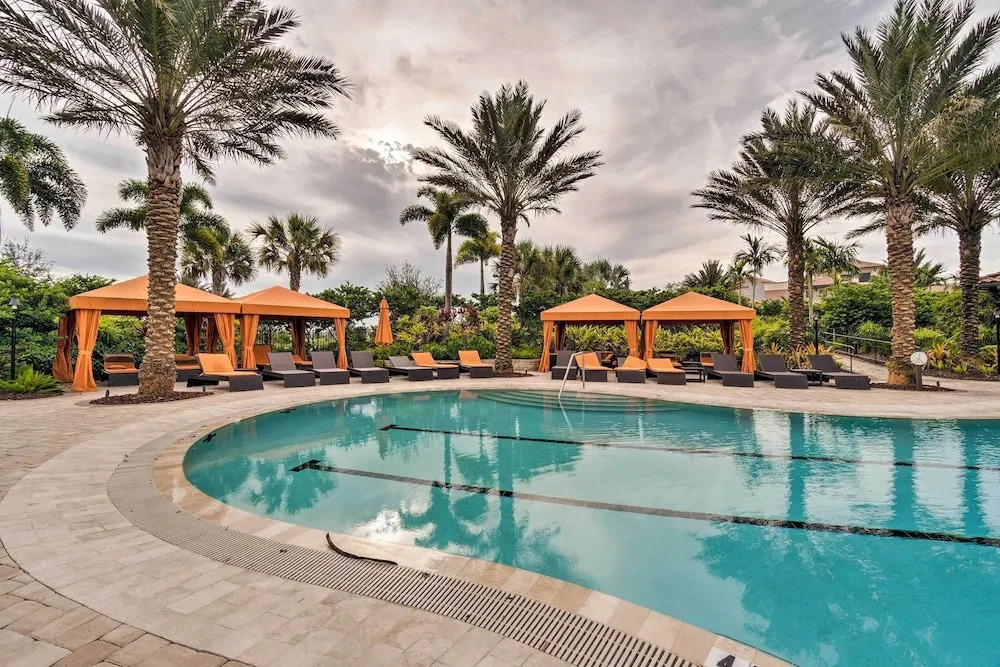 Long-term Stay in Bradenton! Condo w/ Golf & Pools