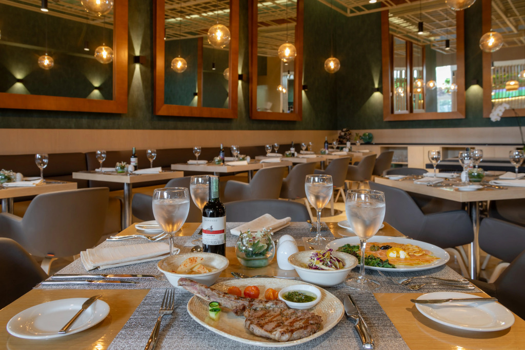 Holiday Inn Bogota Airport by IHG