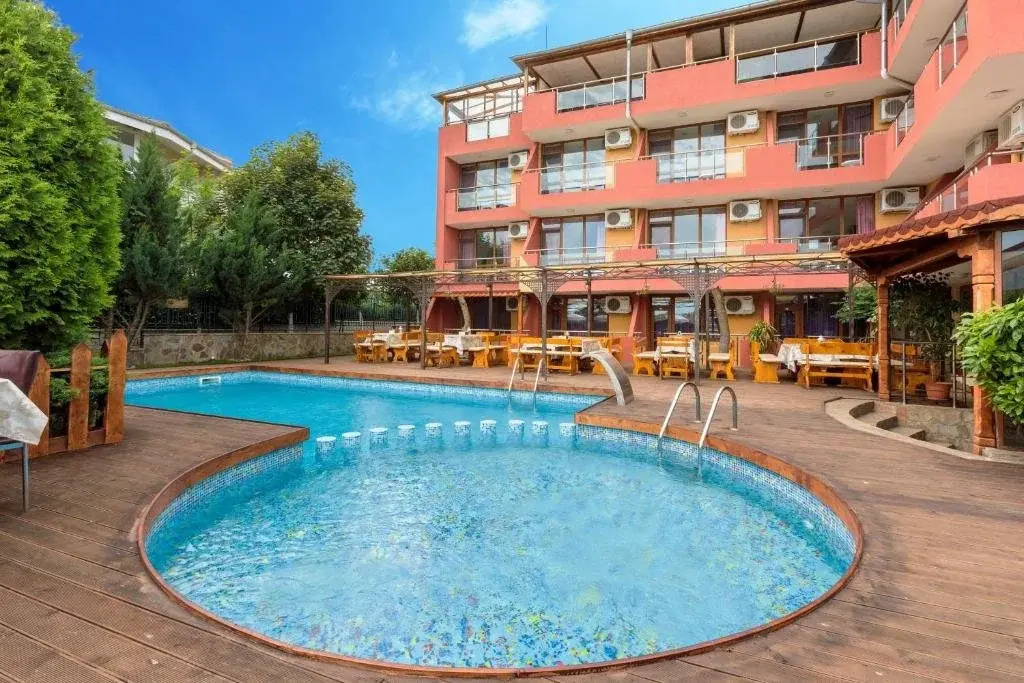 Akladi Family Hotel