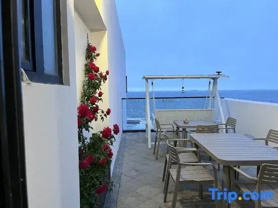 Nayuta Smart Sea-view Hostel (Qingdao Yinhai Dashijie)