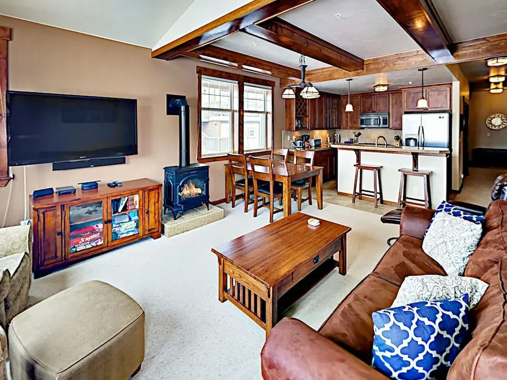 85 Cozens Pointe - 2 Br Townhouse