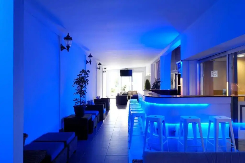 LIV Mackenzie Beach Suites Larnaca