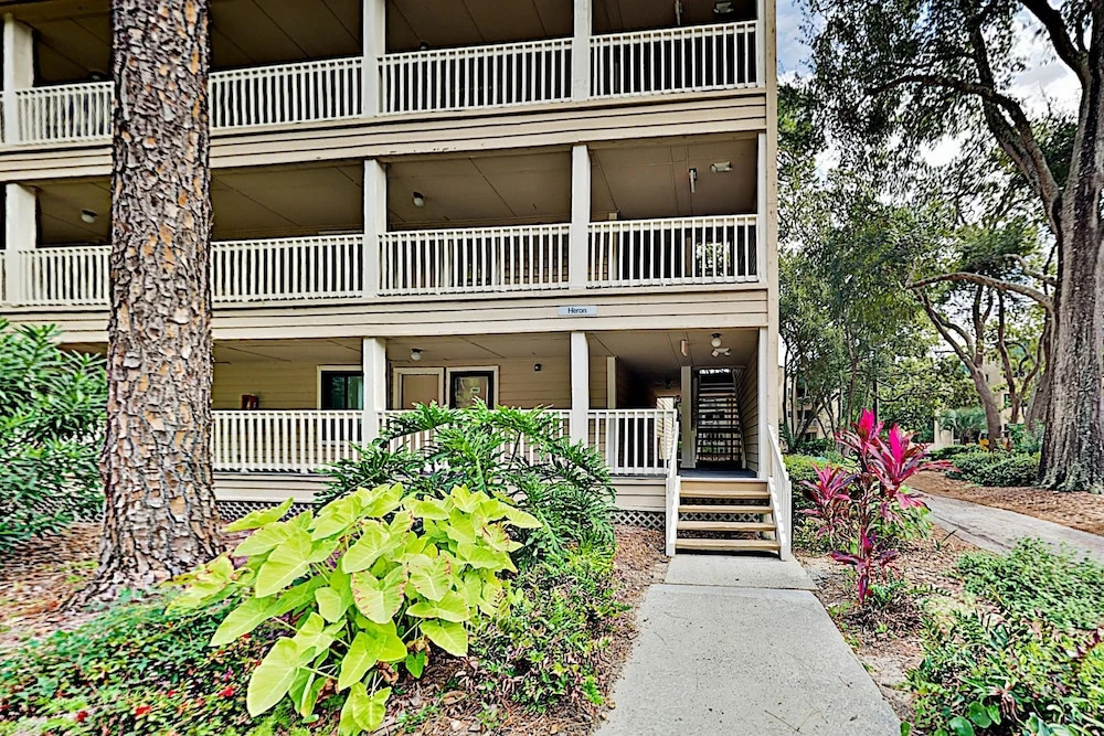 New Listing! Carol's Heaven 2br 2 Bedroom Condo