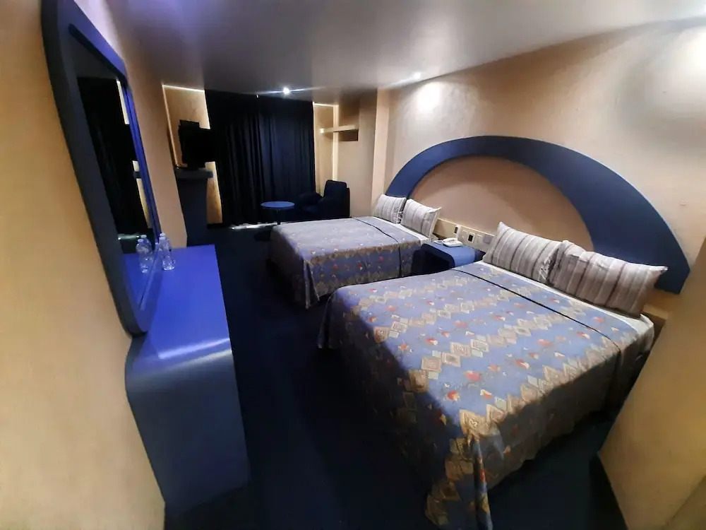 Hotel Pal