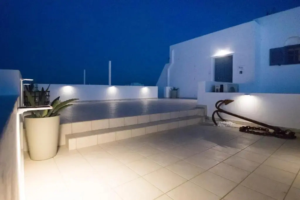 THALASSA Seafront Superb 1BD house in Naousa